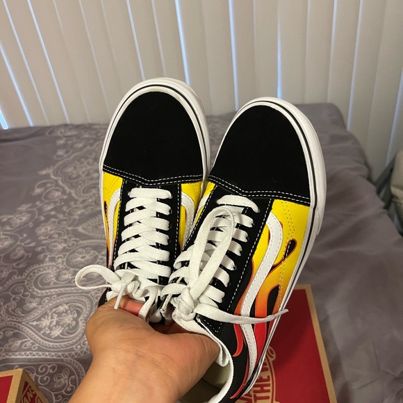 Vans Old Skool Flames Shoes - Picture 3 of 8